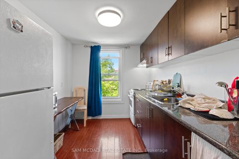 Photo 14 at 19 Toffee Court, New Toronto, Toronto