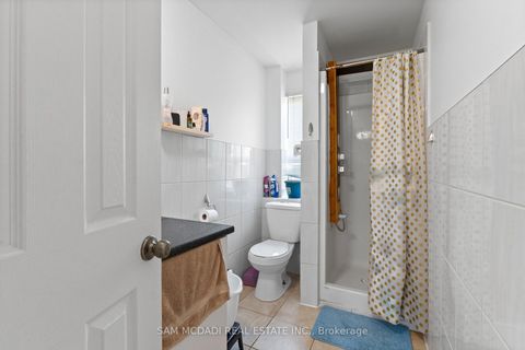 Photo 15 at 19 Toffee Court, New Toronto, Toronto