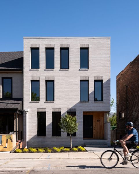 Photo 11 at D - 157 Hallam Street, Junction, Toronto