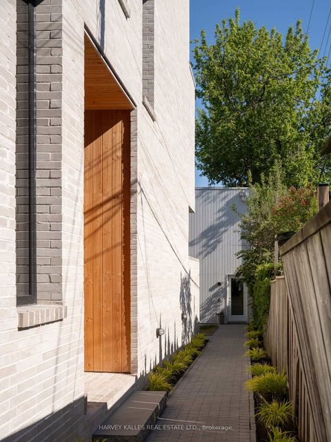 Photo 14 at D - 157 Hallam Street, Junction, Toronto