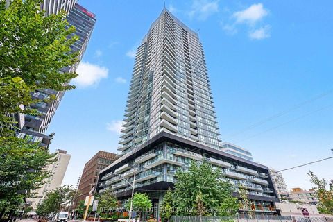 Photo 2 at 2809 - 30 Roehampton Avenue, Mount Pleasant West, Toronto
