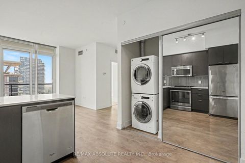 Photo 8 at 2809 - 30 Roehampton Avenue, Mount Pleasant West, Toronto