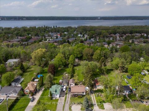 Photo 11 at 224 Foster Drive, Painswick North, Barrie