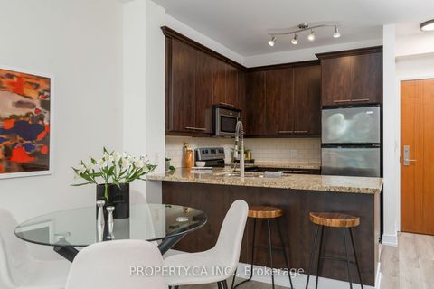 Photo 4 at 1004 - 88 Broadway Avenue, Mount Pleasant West, Toronto