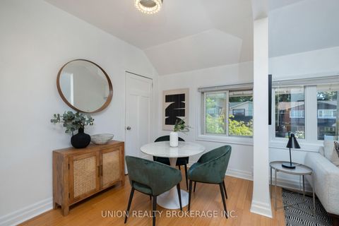 Photo 4 at 394 Coxwell Avenue, Coxwell, Toronto
