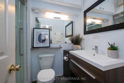 Photo 10 at 394 Coxwell Avenue, Coxwell, Toronto
