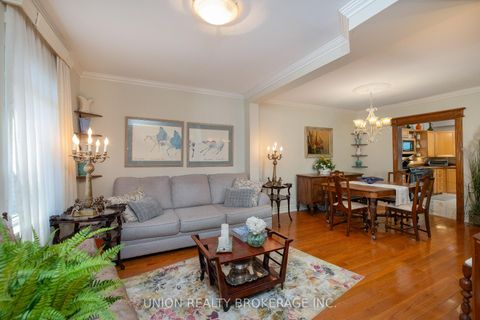 Photo 14 at 394 Coxwell Avenue, Coxwell, Toronto