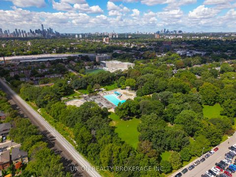 Photo 40 at 394 Coxwell Avenue, Coxwell, Toronto