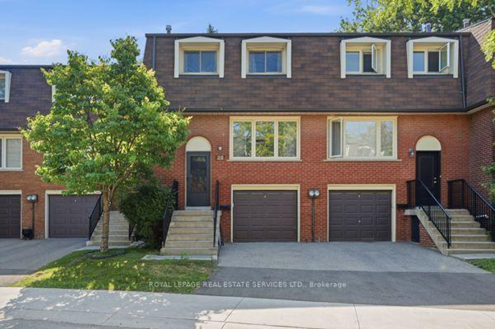 29 Silver Shadow Path, Markland Wood, Toronto photo 1