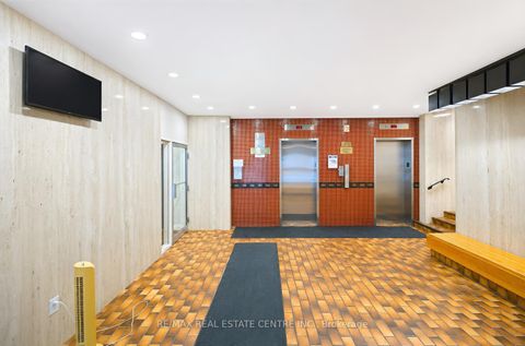 Photo 8 at 603 - 25 Four Winds Drive, York University Heights, Toronto
