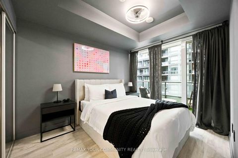 Photo 10 at 1627 - 70 Princess Street, Moss Park, Toronto