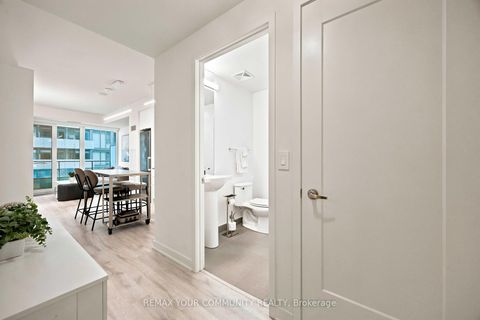 Photo 17 at 1627 - 70 Princess Street, Moss Park, Toronto
