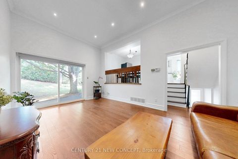 Photo 4 at 58 Paul Markway, Hillcrest Village, Toronto