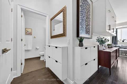 Photo 11 at 802 - 23 Glebe Road W, Eglinton, Toronto