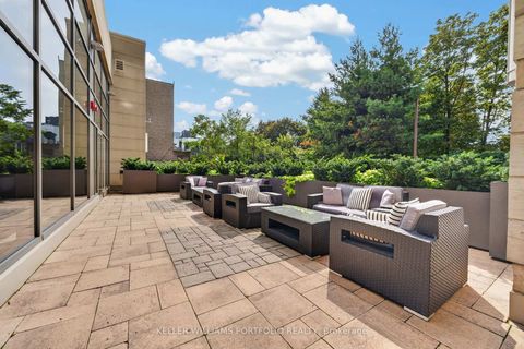 Photo 15 at 802 - 23 Glebe Road W, Eglinton, Toronto