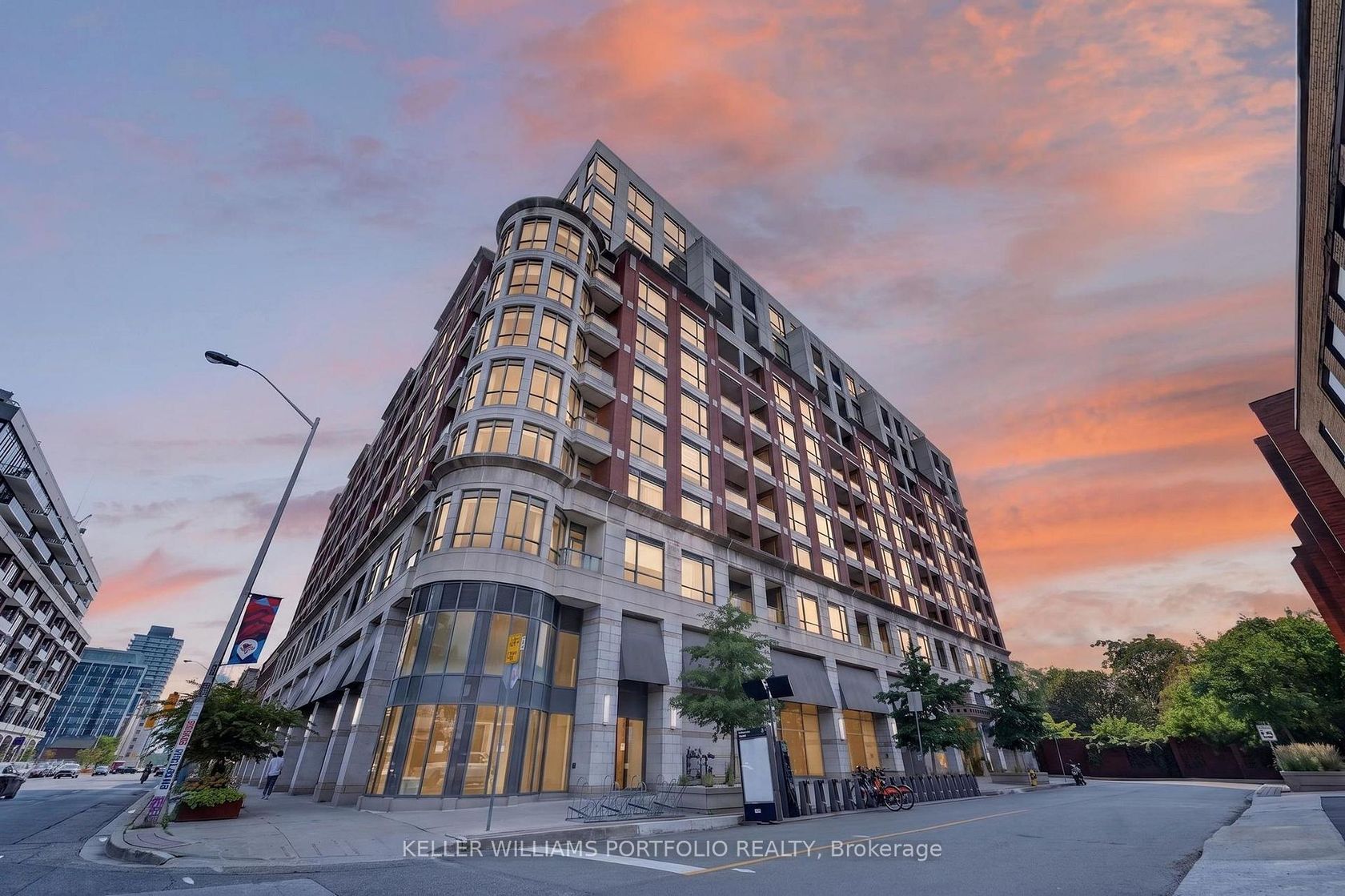 802 - 23 Glebe Road W, Eglinton, Toronto photo 5