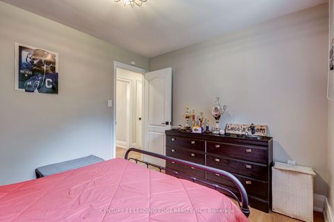 Photo 20 at 5 Mountbatten Road, Humber Heights, Toronto
