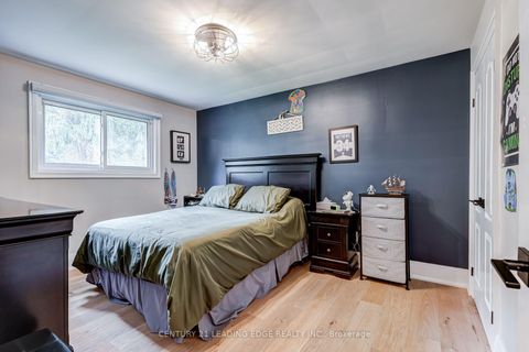 Photo 22 at 5 Mountbatten Road, Humber Heights, Toronto