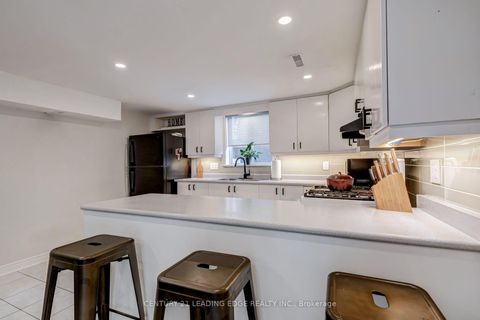 Photo 31 at 5 Mountbatten Road, Humber Heights, Toronto