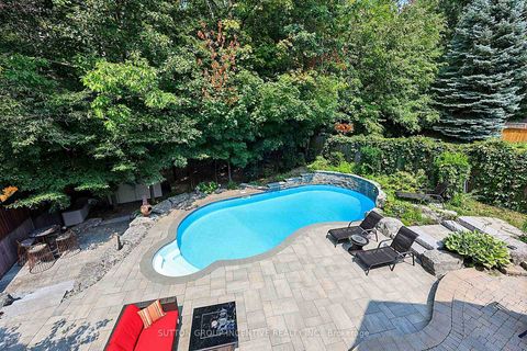 Photo 5 at 102 CUMMING Drive, Ardagh, Barrie