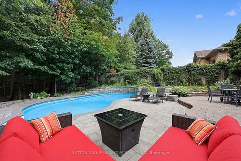 Photo 8 at 102 CUMMING Drive, Ardagh, Barrie