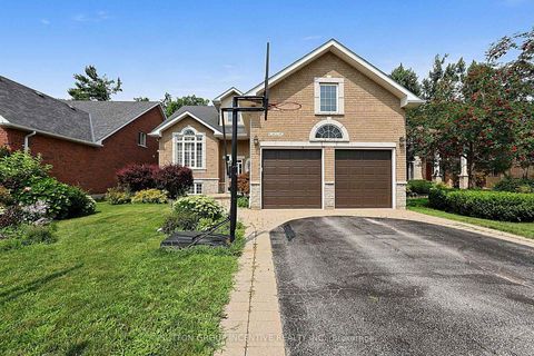 Photo 14 at 102 CUMMING Drive, Ardagh, Barrie