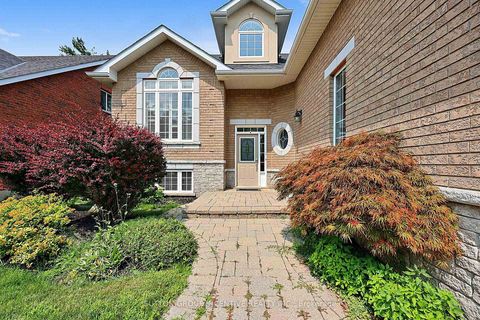 Photo 15 at 102 CUMMING Drive, Ardagh, Barrie