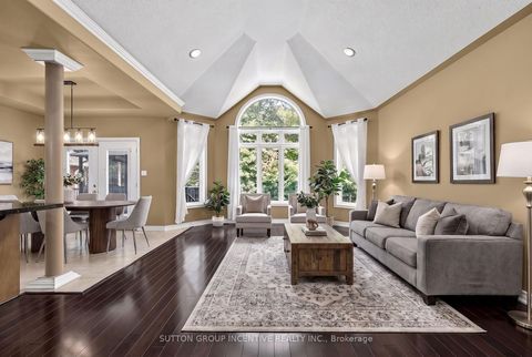 Photo 17 at 102 CUMMING Drive, Ardagh, Barrie
