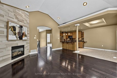 Photo 21 at 102 CUMMING Drive, Ardagh, Barrie
