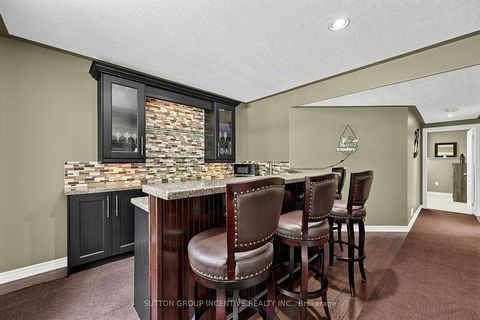 Photo 42 at 102 CUMMING Drive, Ardagh, Barrie