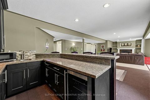 Photo 43 at 102 CUMMING Drive, Ardagh, Barrie