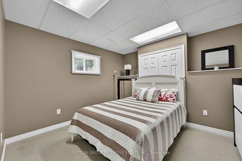 Photo 45 at 102 CUMMING Drive, Ardagh, Barrie