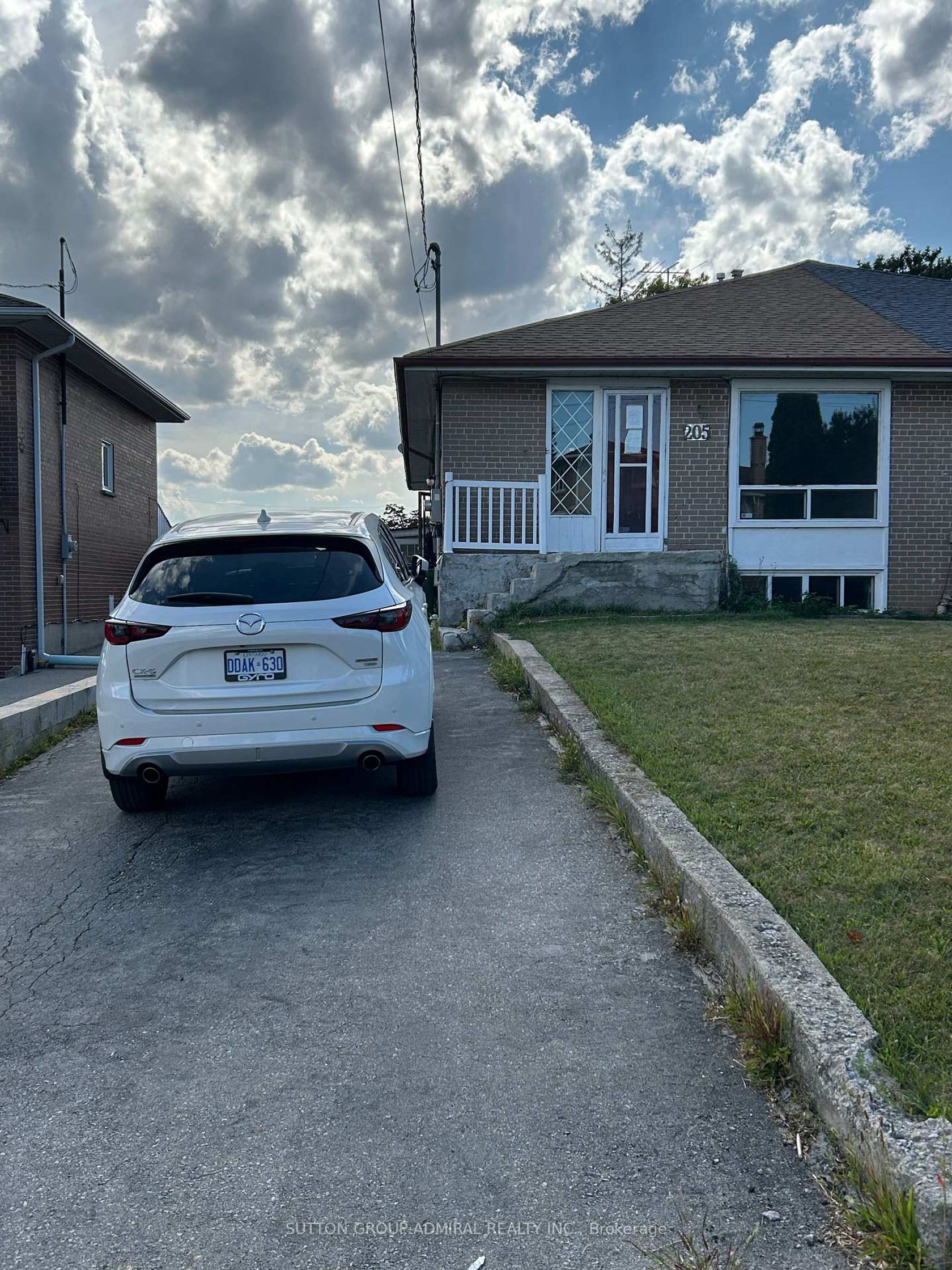 205 St Lucie Drive, Humbermede, Toronto photo 7
