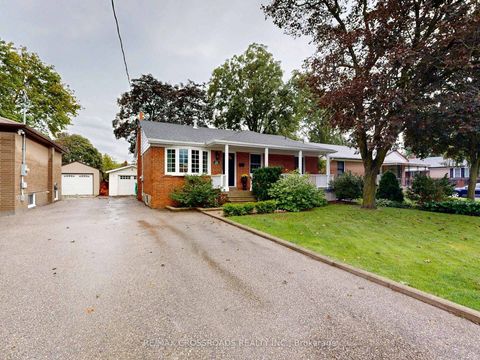 Photo 0 at 432 Paliser Crescent N, Harding, Richmond Hill