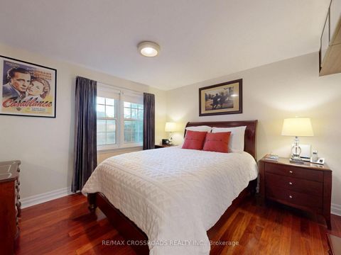 Photo 16 at 432 Paliser Crescent N, Harding, Richmond Hill