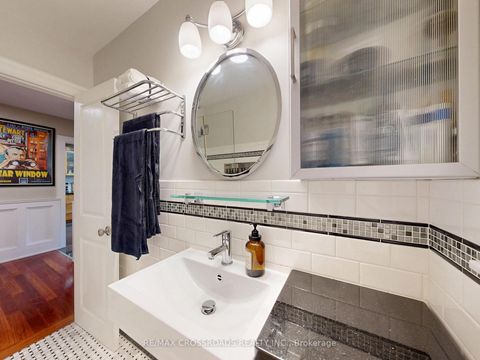 Photo 26 at 432 Paliser Crescent N, Harding, Richmond Hill