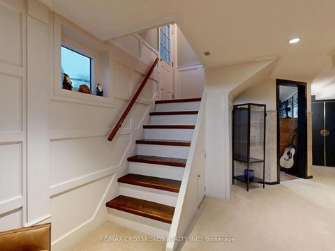 Photo 30 at 432 Paliser Crescent N, Harding, Richmond Hill