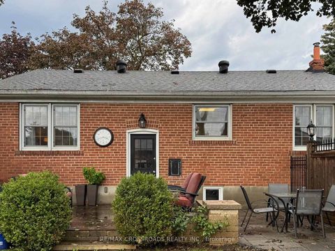 Photo 45 at 432 Paliser Crescent N, Harding, Richmond Hill