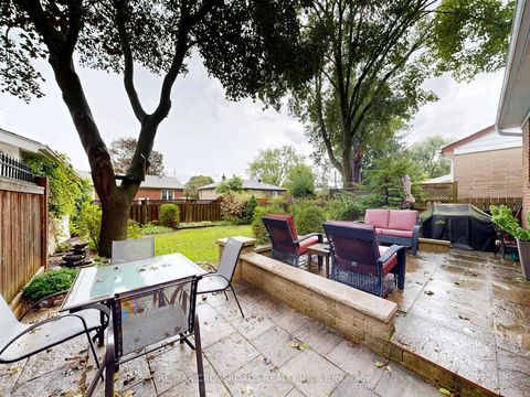 Photo 46 at 432 Paliser Crescent N, Harding, Richmond Hill