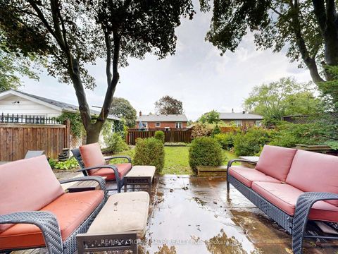 Photo 47 at 432 Paliser Crescent N, Harding, Richmond Hill