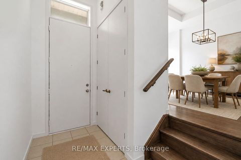 Photo 6 at 176 Sydney Circle, Vellore Village, Vaughan