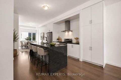 Photo 11 at 176 Sydney Circle, Vellore Village, Vaughan