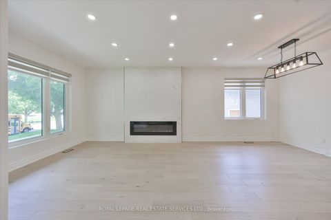 Photo 6 at 18 Celestine Drive, Richview, Toronto