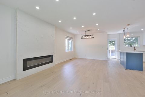 Photo 10 at 18 Celestine Drive, Richview, Toronto