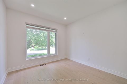 Photo 24 at 18 Celestine Drive, Richview, Toronto