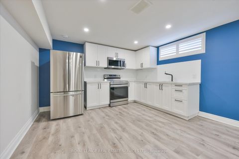 Photo 28 at 18 Celestine Drive, Richview, Toronto