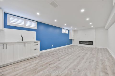 Photo 30 at 18 Celestine Drive, Richview, Toronto