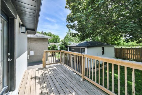 Photo 36 at 18 Celestine Drive, Richview, Toronto