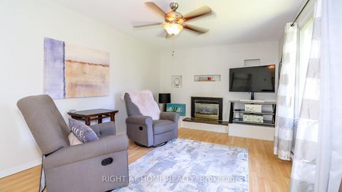 Photo 6 at 70 Kinzie Lane, Grove East, Barrie