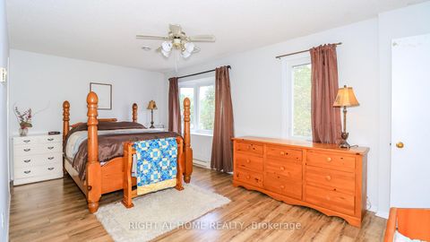 Photo 13 at 70 Kinzie Lane, Grove East, Barrie